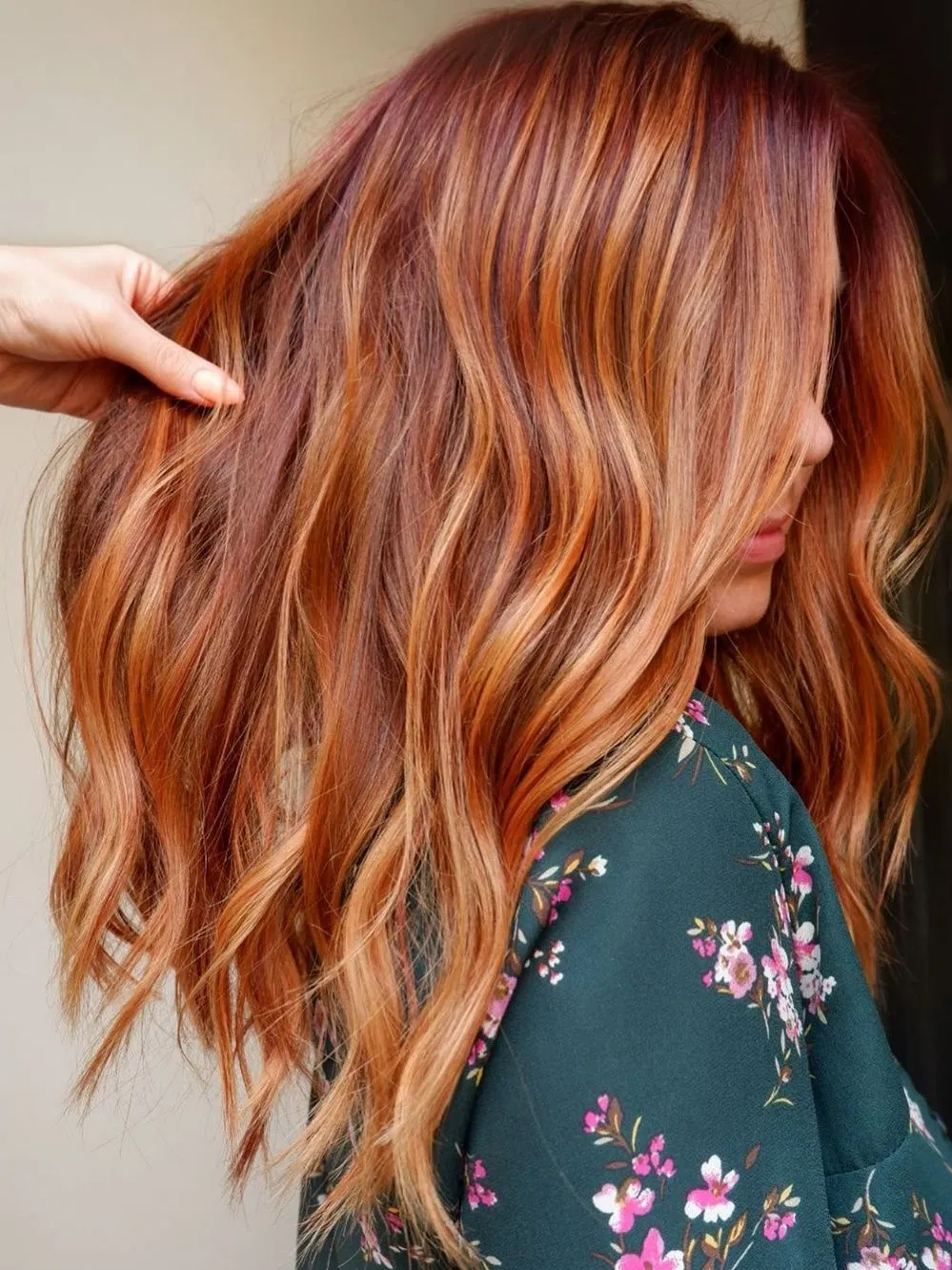 La couleur auburn cheveux