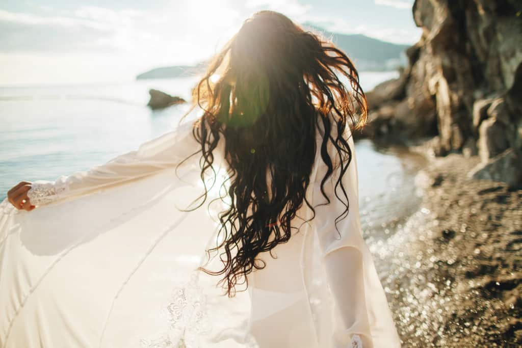conseils pour ne pas abîmés ses cheveux en été