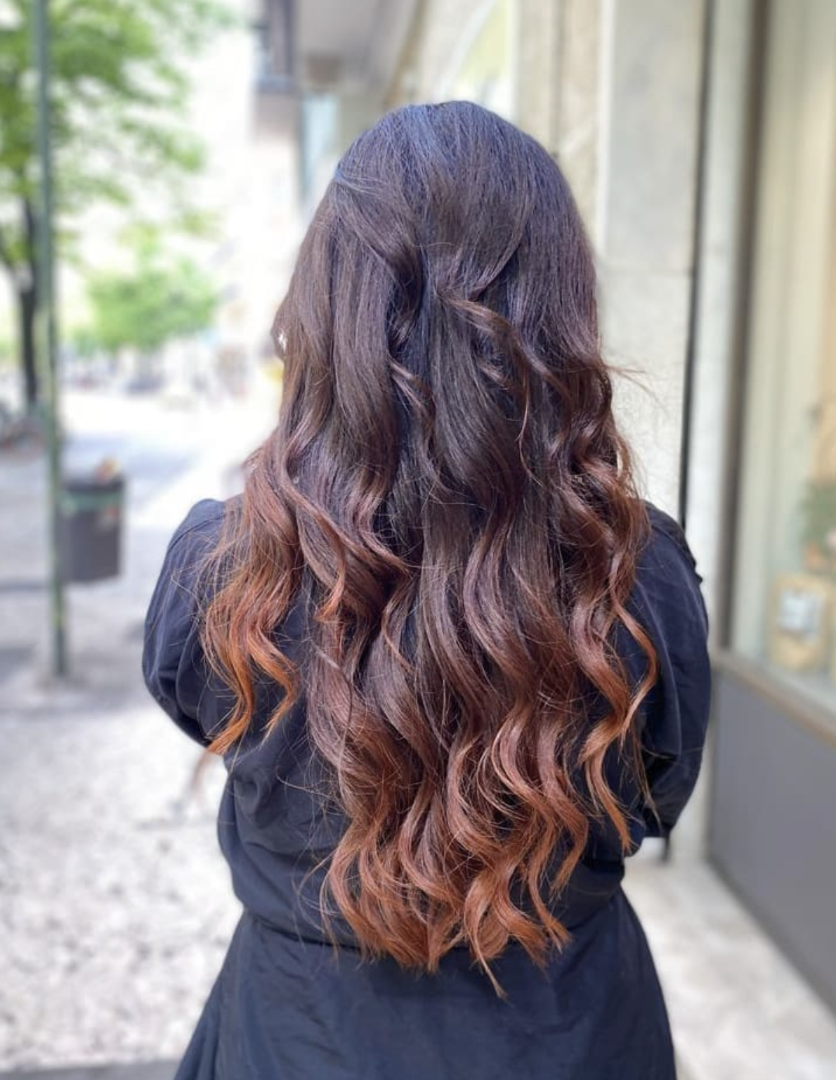 Cheveux ondulés bouclés