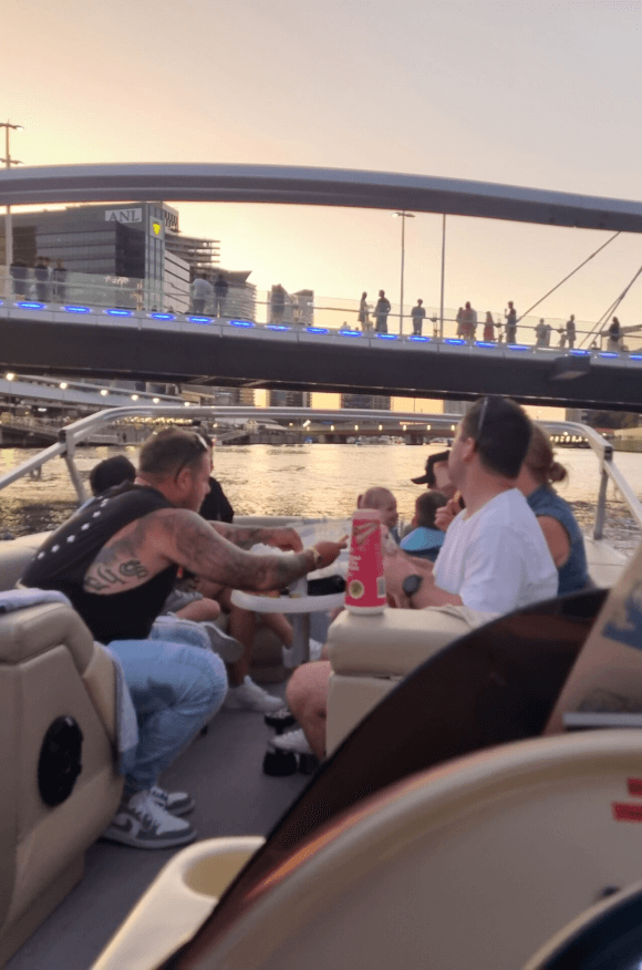 party boat hire