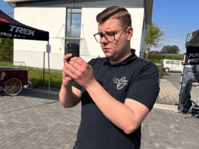 ein Mitarbeiter von City-Bikes