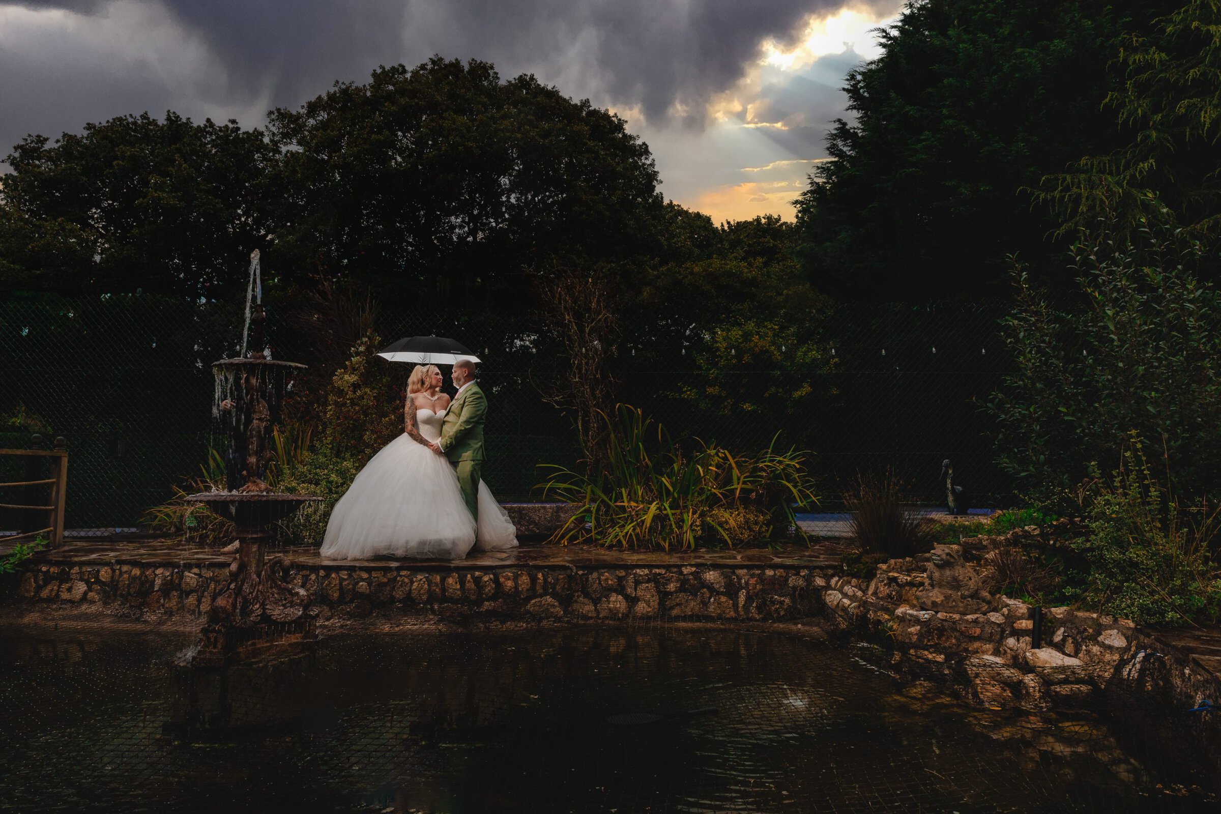 Golden light couple portraits at Tania and Wayne's Chycara wedding