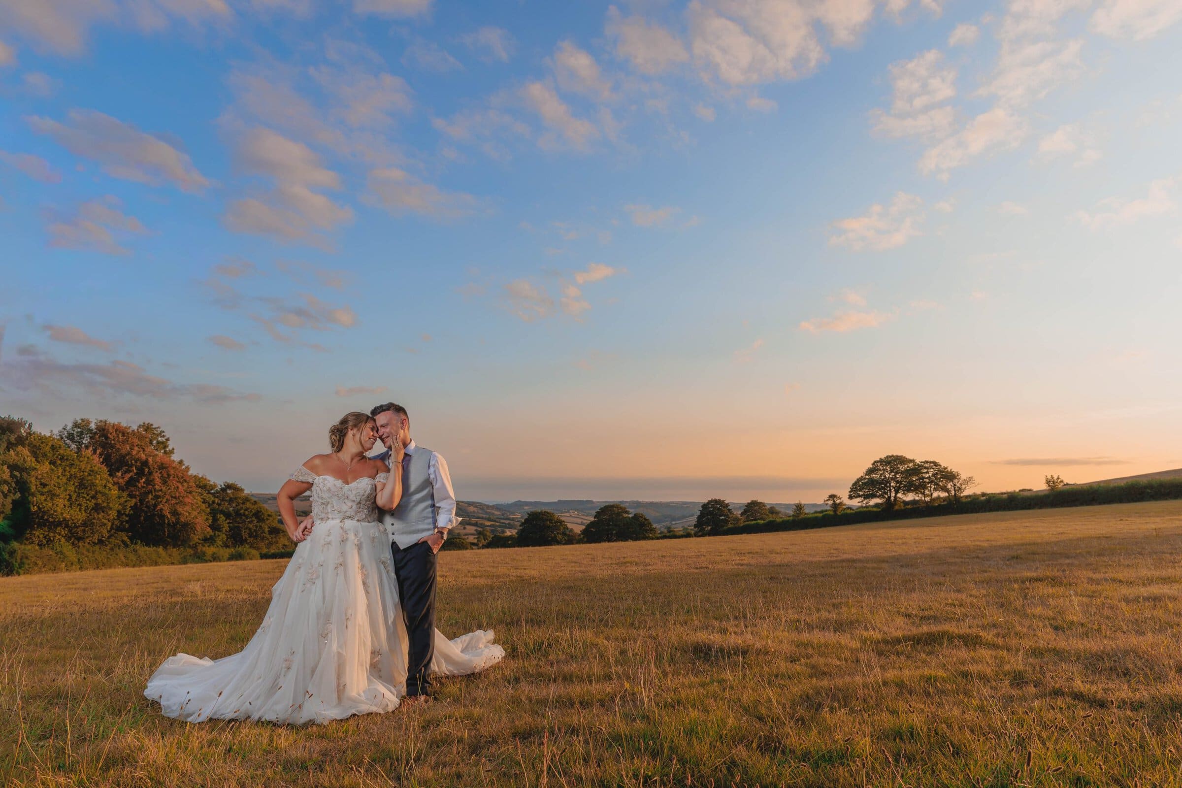 Dunwell Farm Wedding Photographer | Eyecandy Photography 7 Dunwell Farm evening party