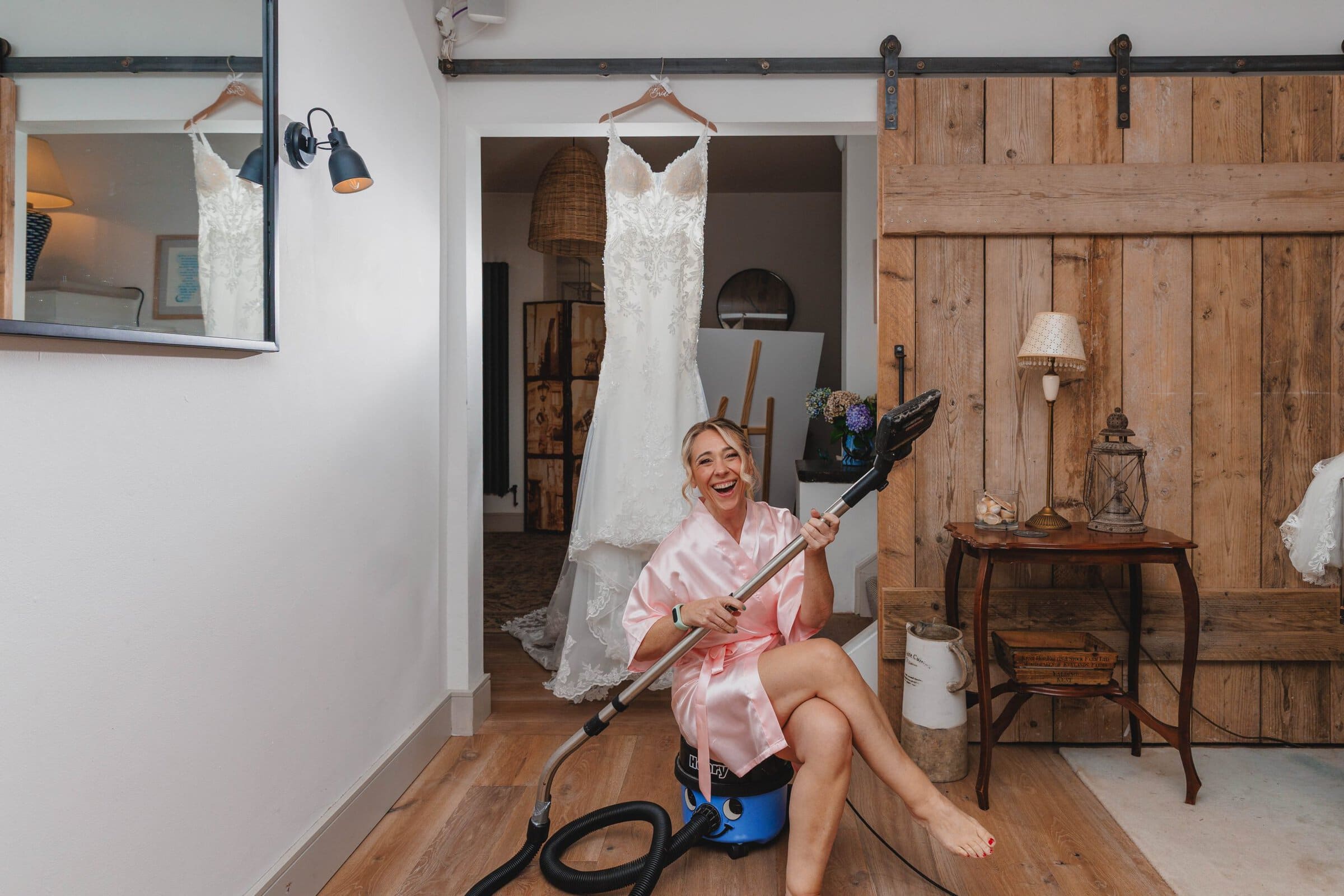Lou and Andy The Gate Looe wedding photography — getting ready