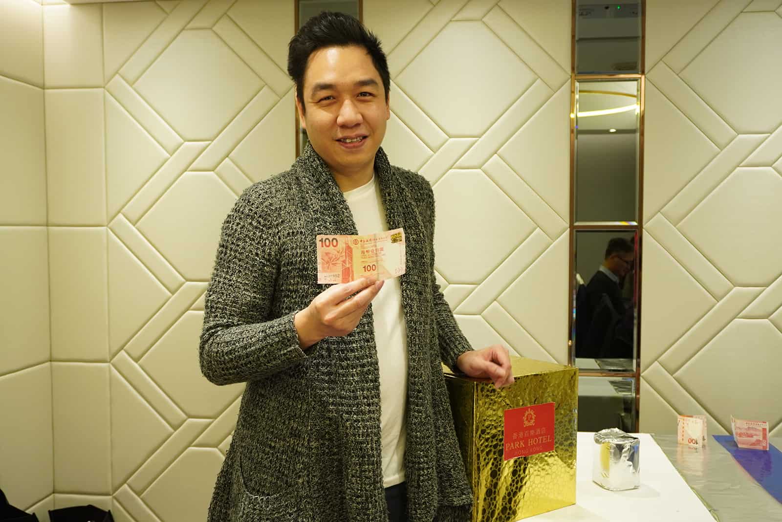 定制高質量家具，專業設計服務，滿足個人和商業空間需求。.