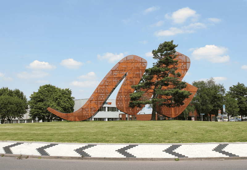 Perforated sculpture in corten