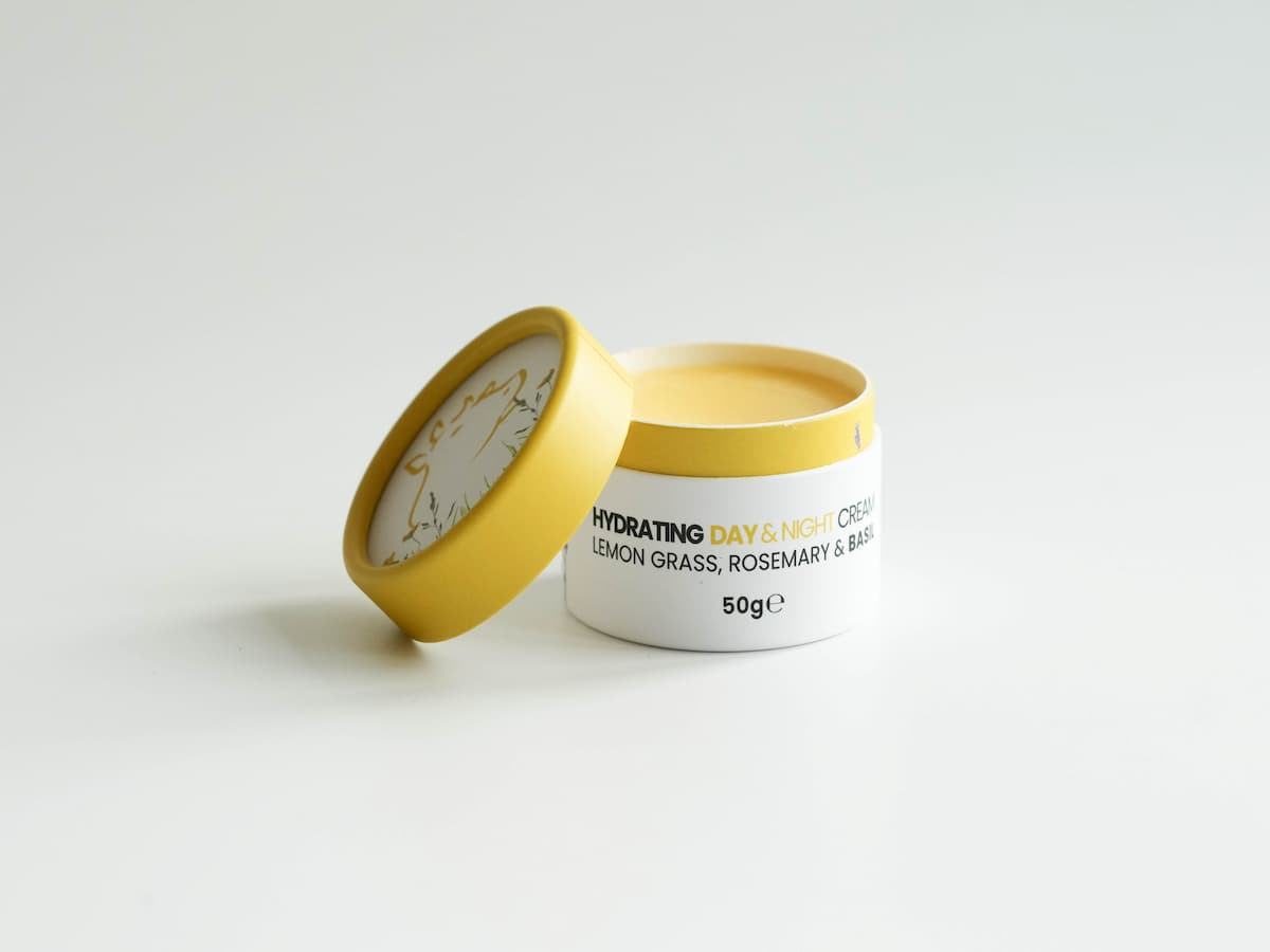 Day & Night Tallow Skin Cream for Hands, Face & Body 50g E Net.