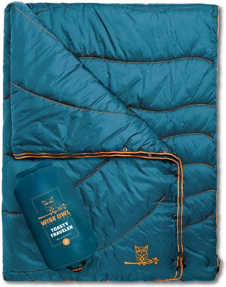 Awesome Gifts For Road Trippers (They’re Practical Too) road trip blanket