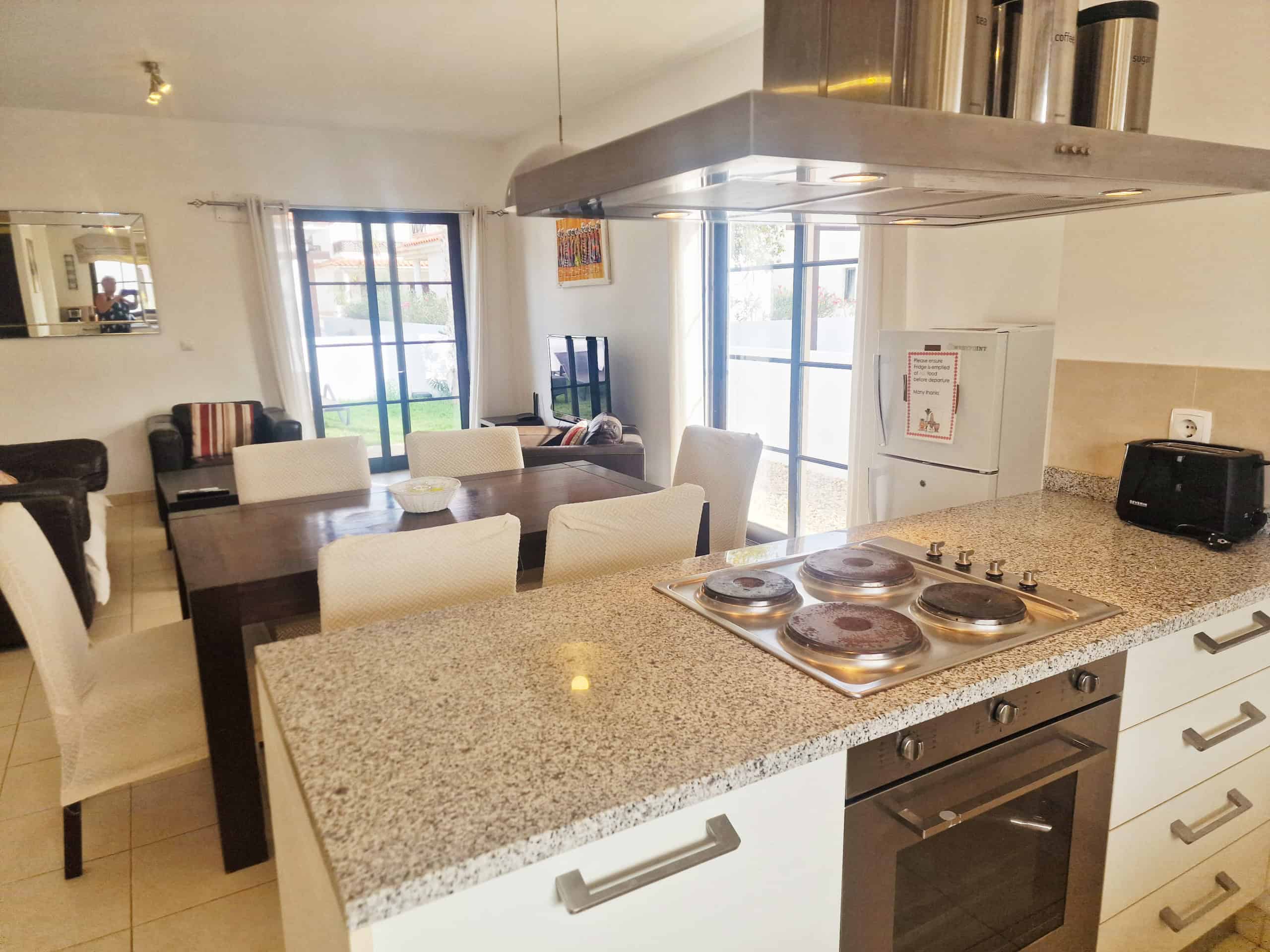 Kitchen / Dining Area. Detached Corner Plot 3 Bedroom Villa: Melia Tortuga, Sal, Cabo Verde. casa Verde Homes LDA