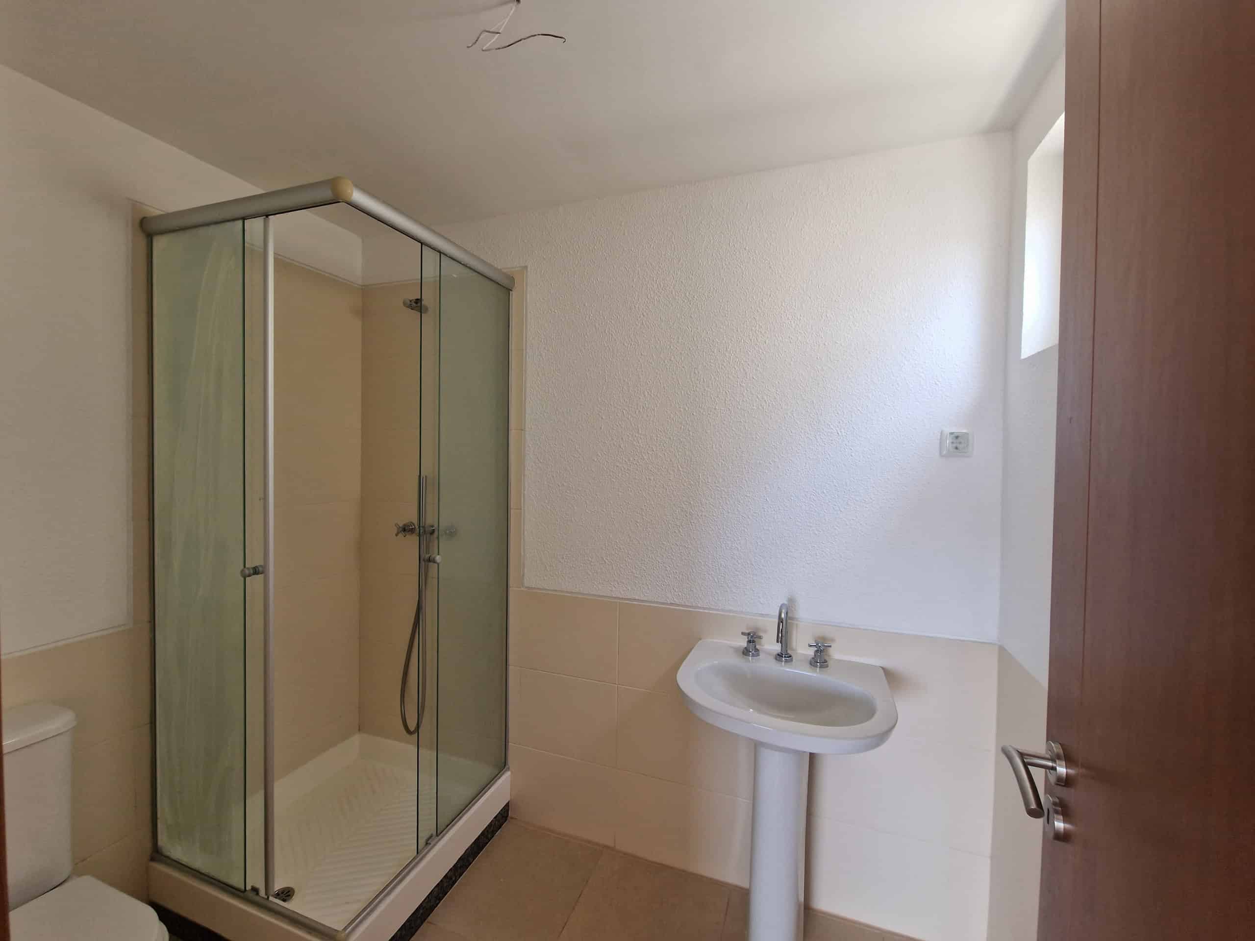 Bathroom 2 - 3 Bed Paradise Beach Penthouse: Stunning Ocean Views