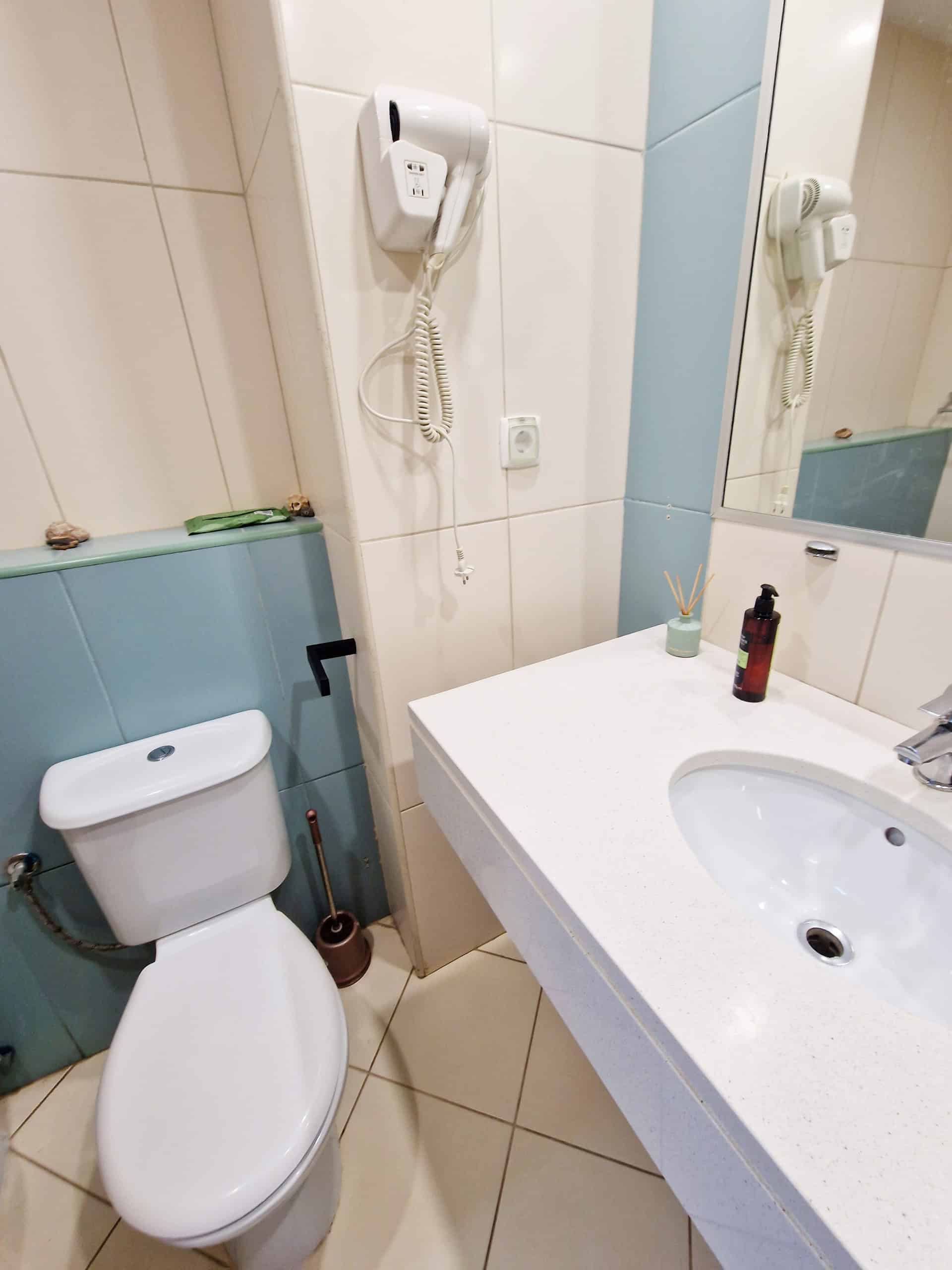 Ensuite Bathroom - Vila Verde 1-Bed Penthouse for Sale: Ocean Views