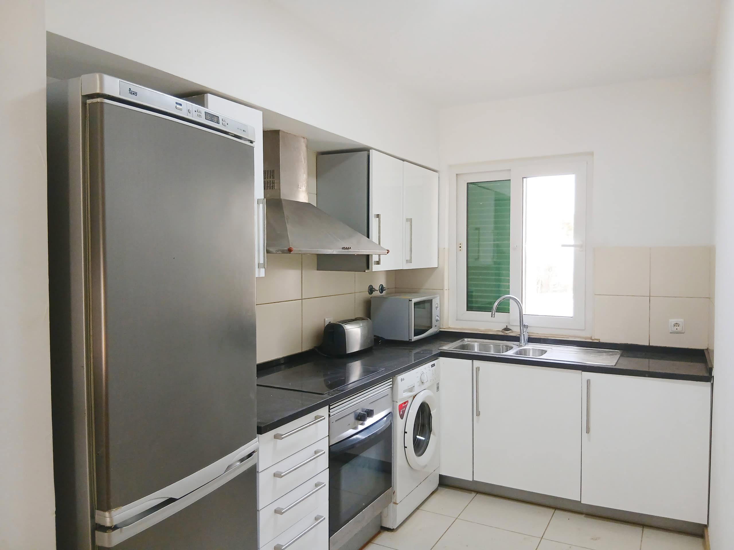 Kitchen Area - STUNNING 2 BEDROOM TOWNHOUSE