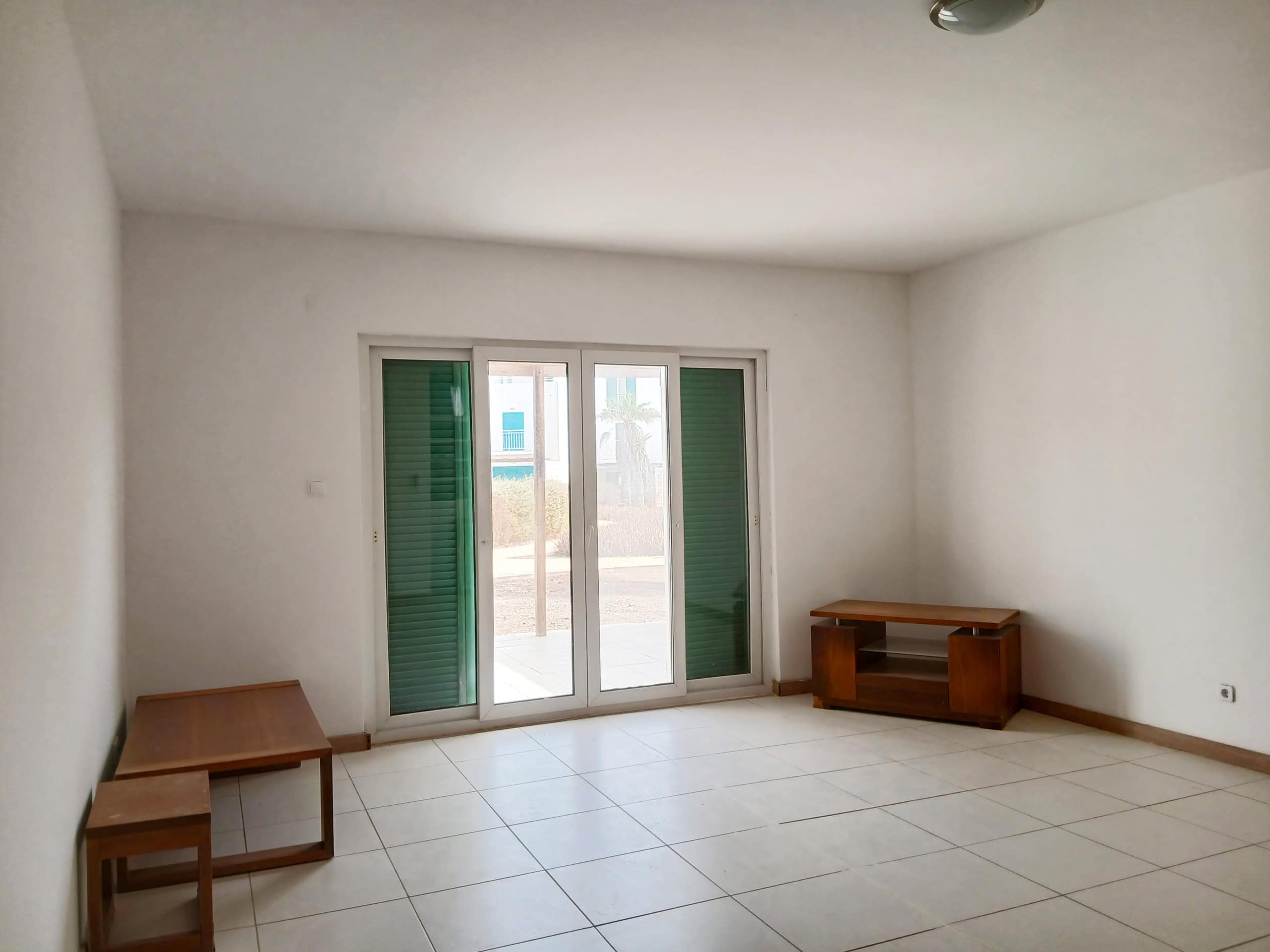 Living Area - STUNNING 2 BEDROOM TOWNHOUSE