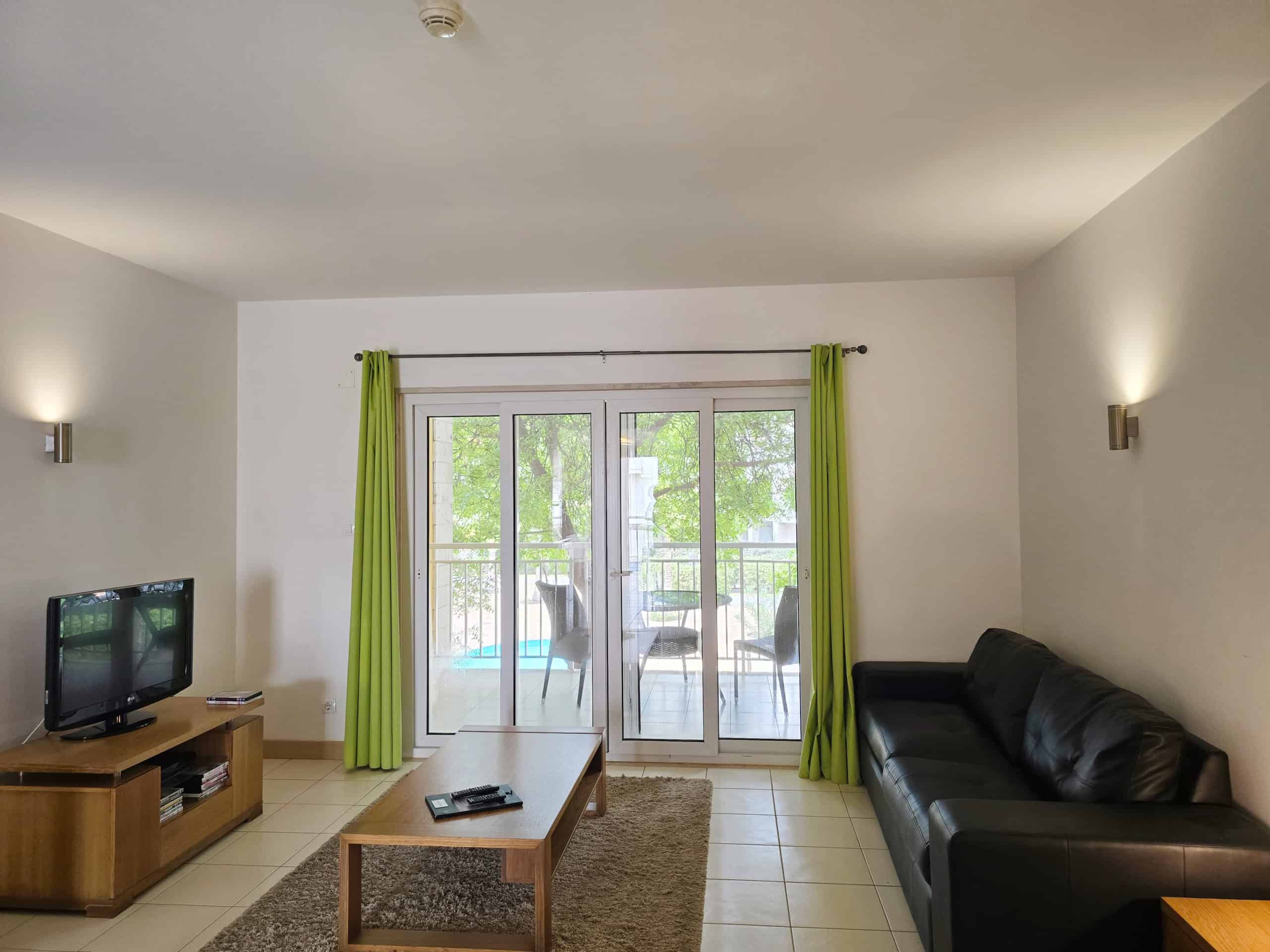 Living Area: Superb 1st Floor Studio for Sale with Pool View: Vila Verde Callistemon