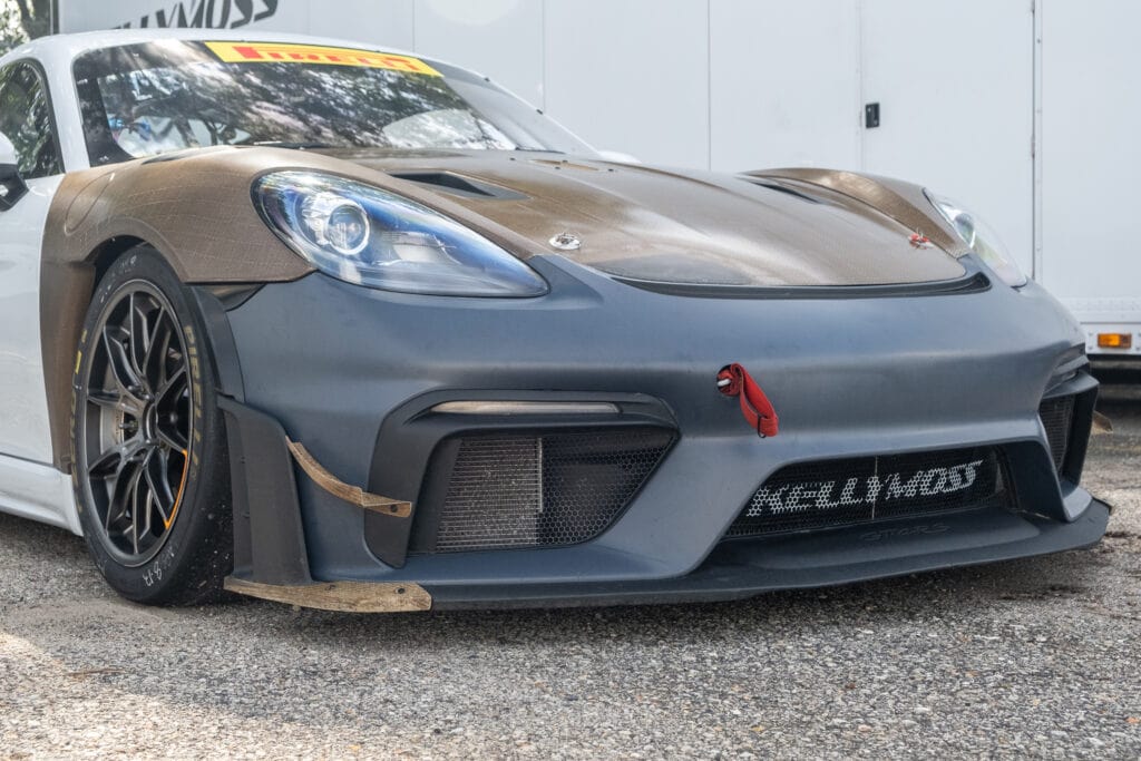 Kellymoss Porsche 718 Cayman GT4 RS race car with racing livery.