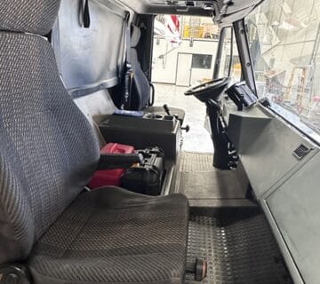 Used 2017 Toyota Hilux 4×2 Workmate Turbo Diesel Vehicle — Mobile Workshop For Sale