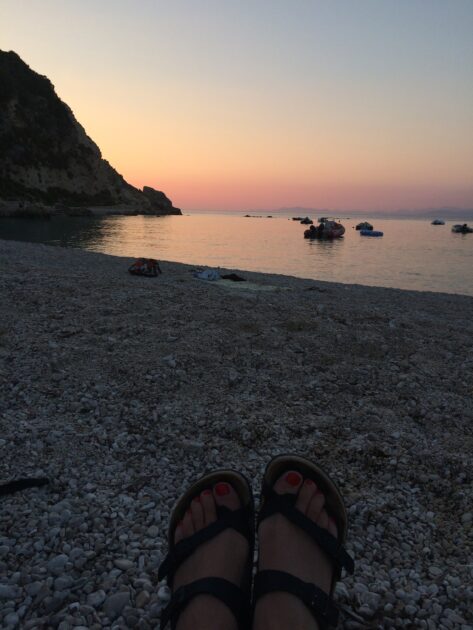 Zonsondergang op het strand van Agios Nikitas op Lefkas