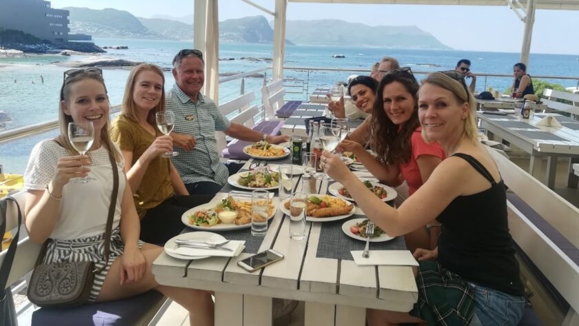 3 dagen Kaapstad - lunchen bij pinguiïns in Simon's town