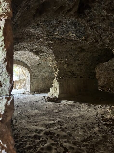 Kasteel Ali Pasha, Parga, gang doorkijkje