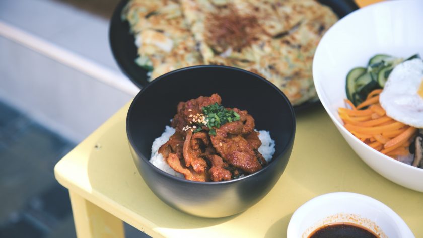 Kookboeken die je meenemen op een culinaire wereldreis