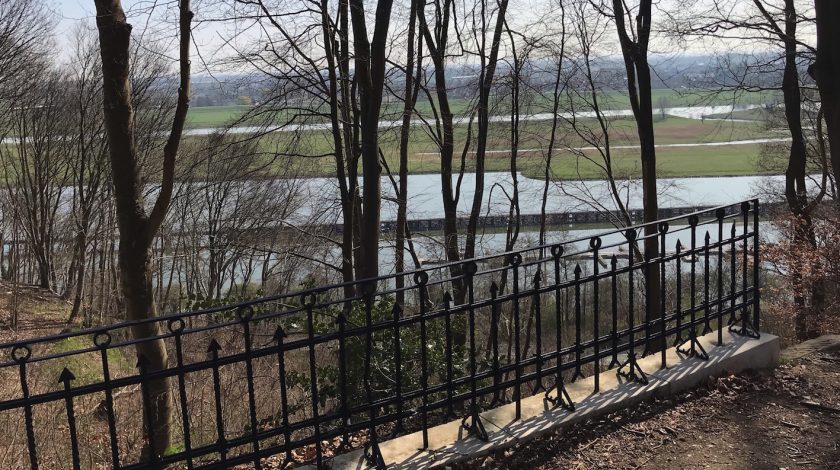 Duno plateau met uitzicht over de Rijn
