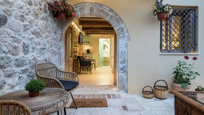 The Well, Parga, appartement