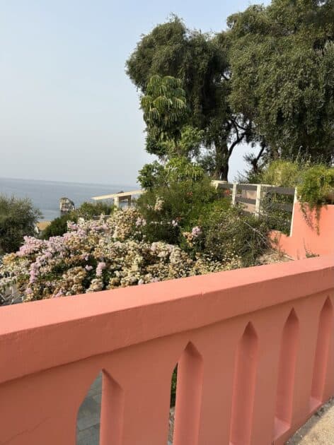 Villa Letista, Parga, oranje muur