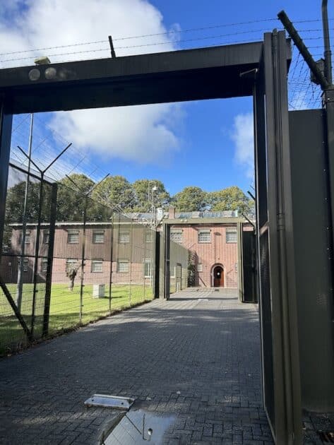 Nationaal gevangenismuseum Veenhuizen cellencomplex Rode Pannen entree