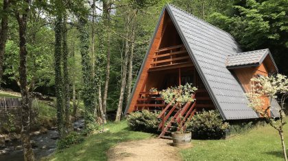 Chalets bij Hotel l'Eau Vive, Vresse-sur-Semois, chalet