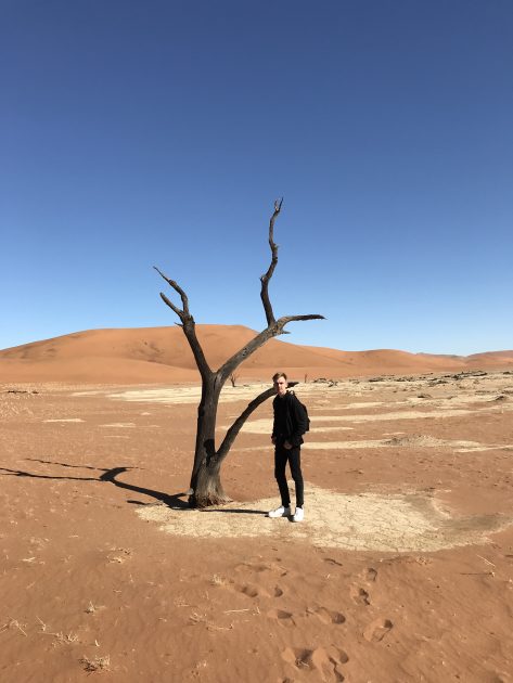 Deadvlei Sossusvlei Namibië Boy