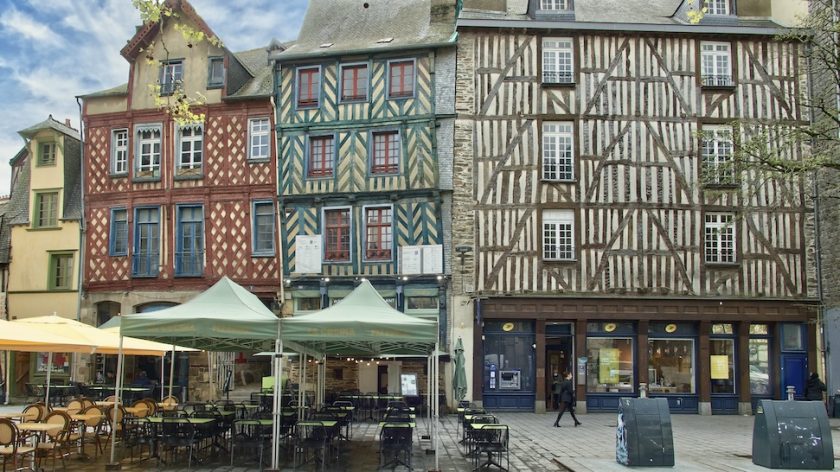 Place Sainte-Anne in Rennes, een van de mooiste steden in Bretagne
