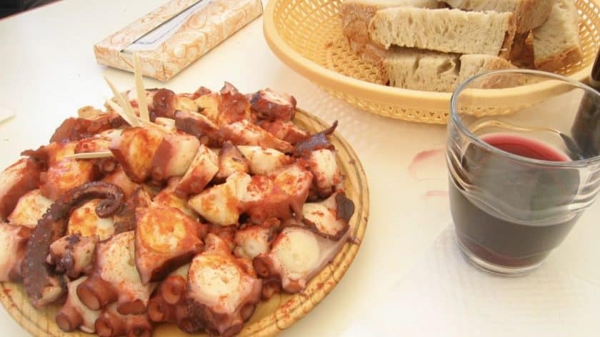 Spaanse gerechten - pulpo a feira