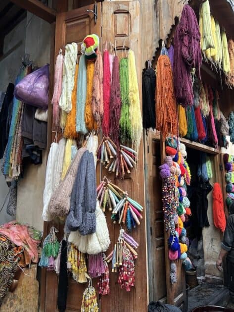 Fez medina gekleurde wol