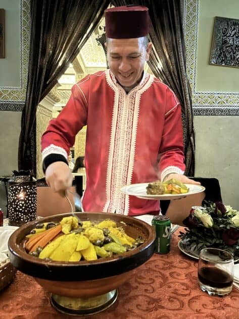 Marokkaanse gerechten rundvlees tajine