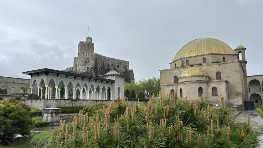 Georgië, Akhaltsikhe, Rabati fort en museum, gouden koepel