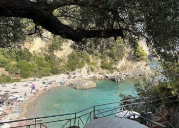 Parga, Bar Atrium met uitzicht op Piso Krioneri