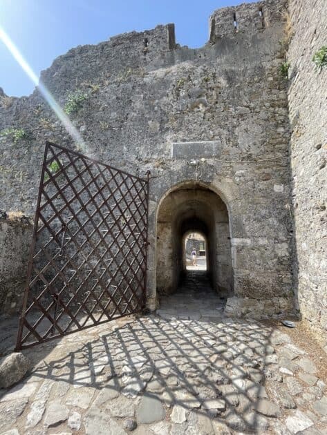 Parga, Venetian Castle, ingang