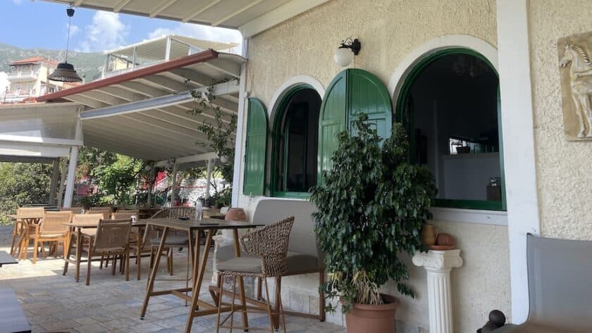 Parga restaurants, Flisvos, luikjes