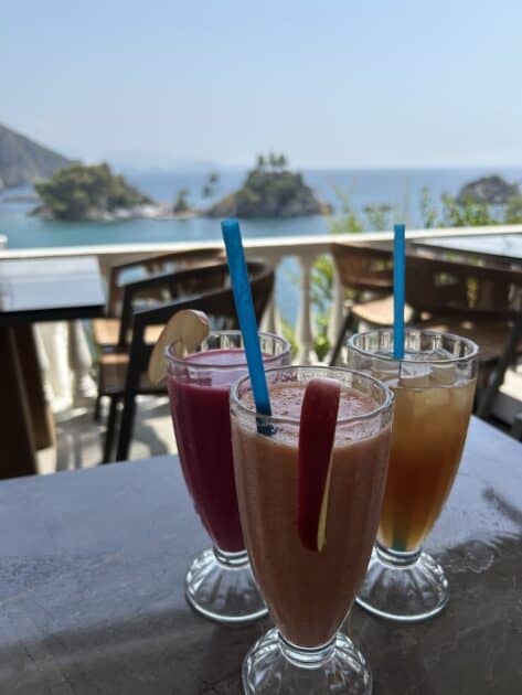 Parga restaurants, drankjes Avra