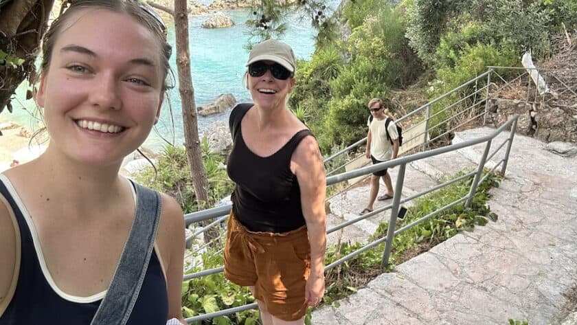 Parga, trap naar Bar Atrium, Irene Mel Boy