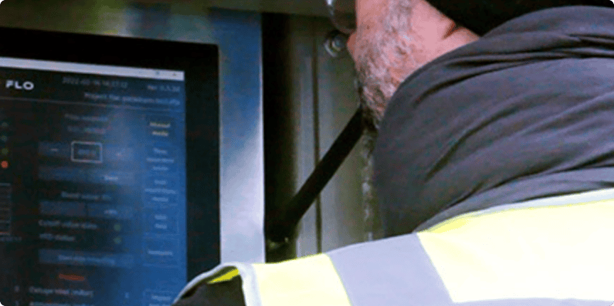 Offshore engineer operating intervention monitoring equipment