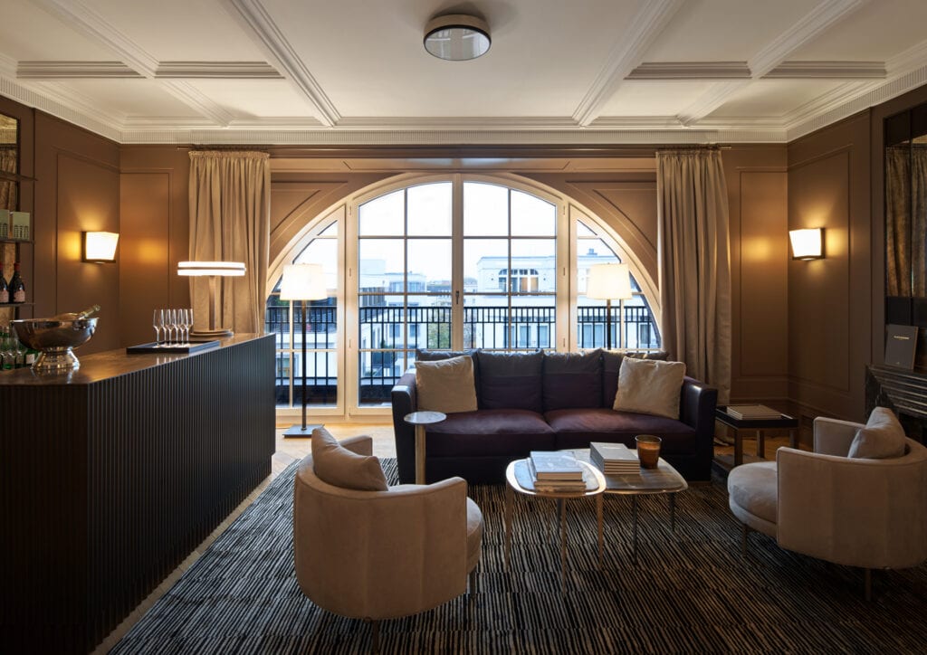 Kaminzimmer im Penthouse ALEXANDER Berlin