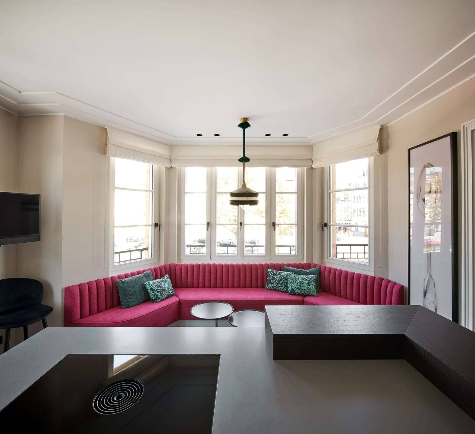Am Belsenplatz Düsseldorf-Oberkassel apartment W 04 seating area in the kitchen bay window