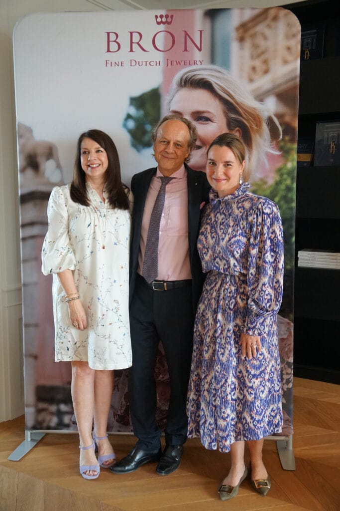 Juwelier Reuer Event im Penthouse feiert Schmuckmarke Bron