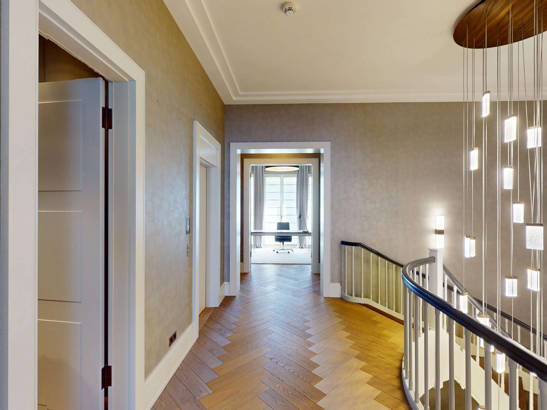 EISENZAHN 1 Berlin-Charlottenburg Duplex W9 Galerie mit Blick zum Arbeitszimmer