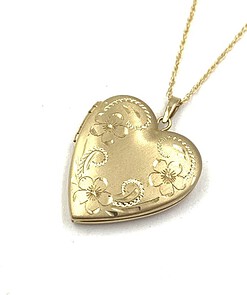 Four picture heart locket