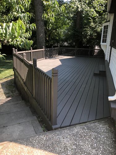 Professional renovation contractor team profile image
