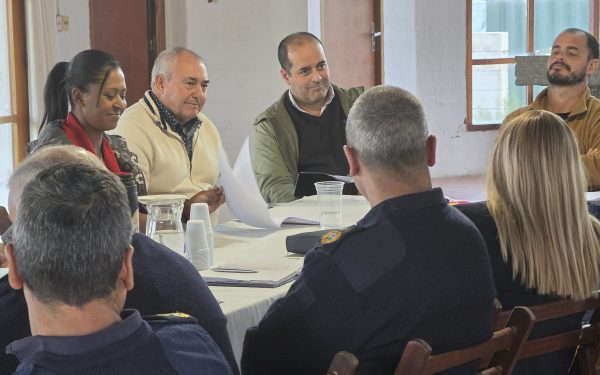 Canteras de Marelli activa su agenda: vecinos plantean obras, seguridad y orden urbano