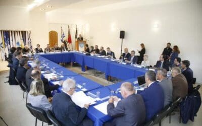 San Carlos recibe por primera vez al Gobierno de Azores