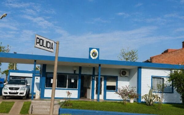 Condena por hurto en grado de tentativa en jurisdicción de Comisaría 2.ª